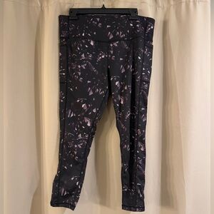 Women’s Athlux Black and Purple Patterned Leggings